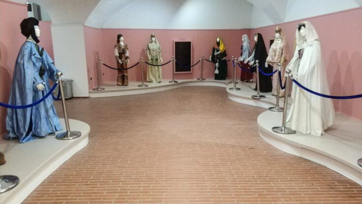 From the Museum og National dresses of Algeria