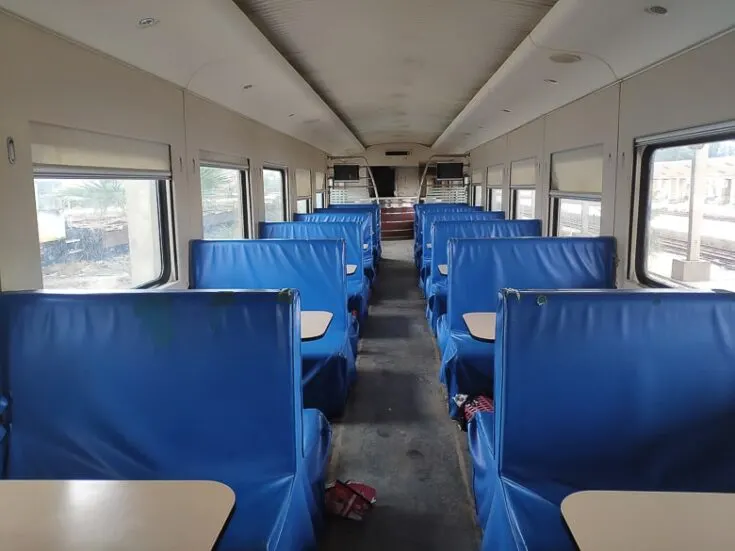 The cafeteria carriage in Iraq train