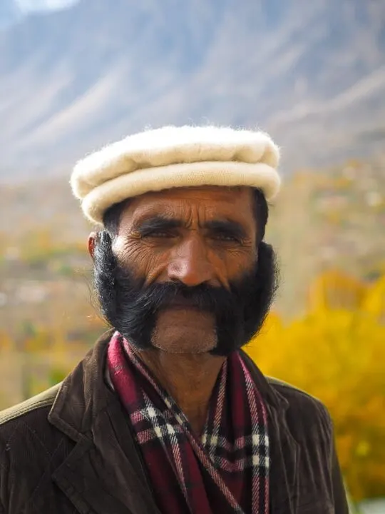 pakistan man hunza valley