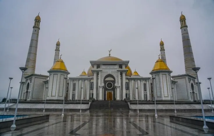Türkmenbaşy Ruhy Mosque just outside Ashgabat turkmenistan