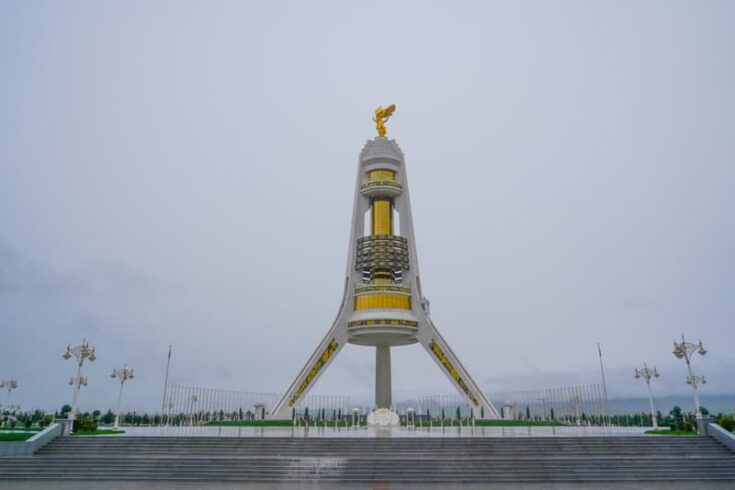 Monument of Neutrality turkmenistan