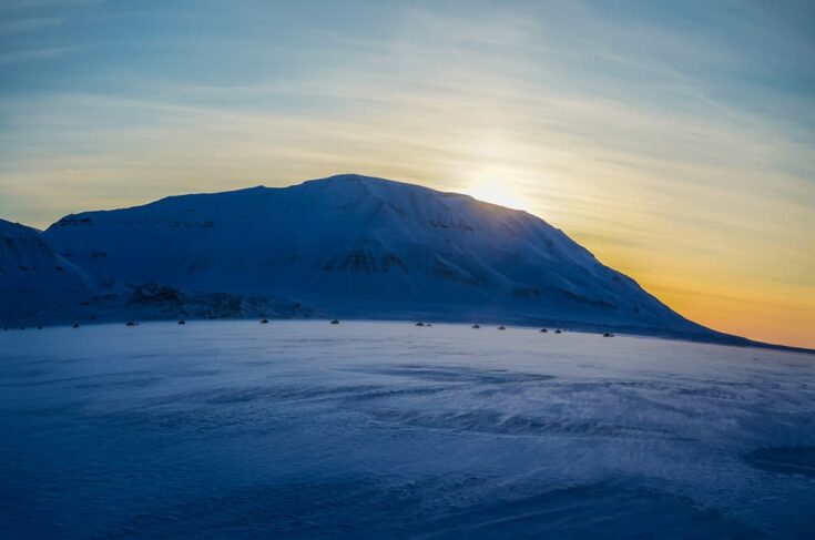 Svalbard snowmobile