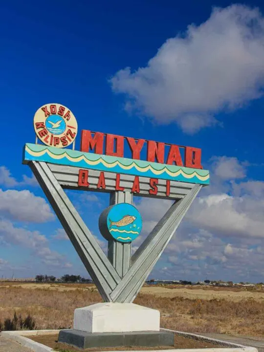 Moynaq sign the aral sea uzbekistan
