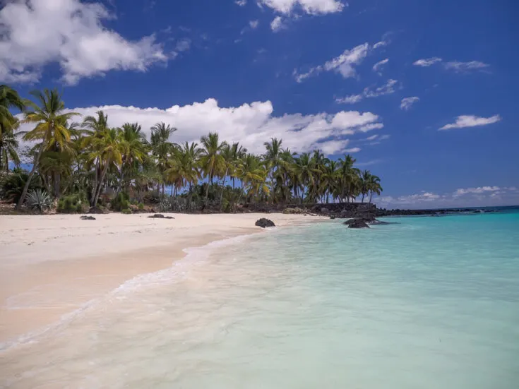 A fantastic beach in Grande Comore, the Mitsamiouli Beach cormos