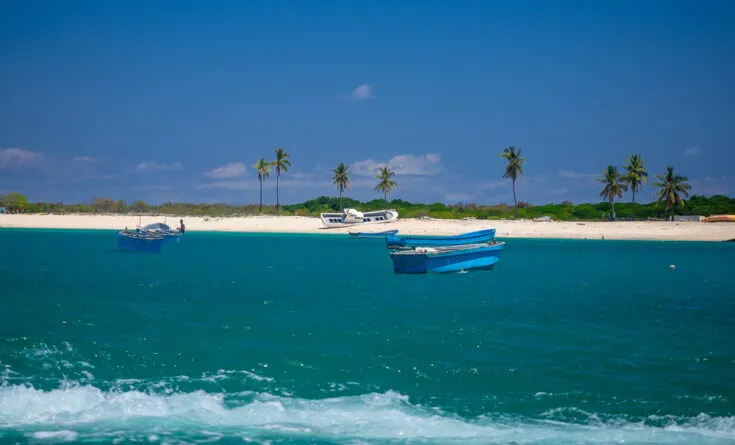 comoros boat africa