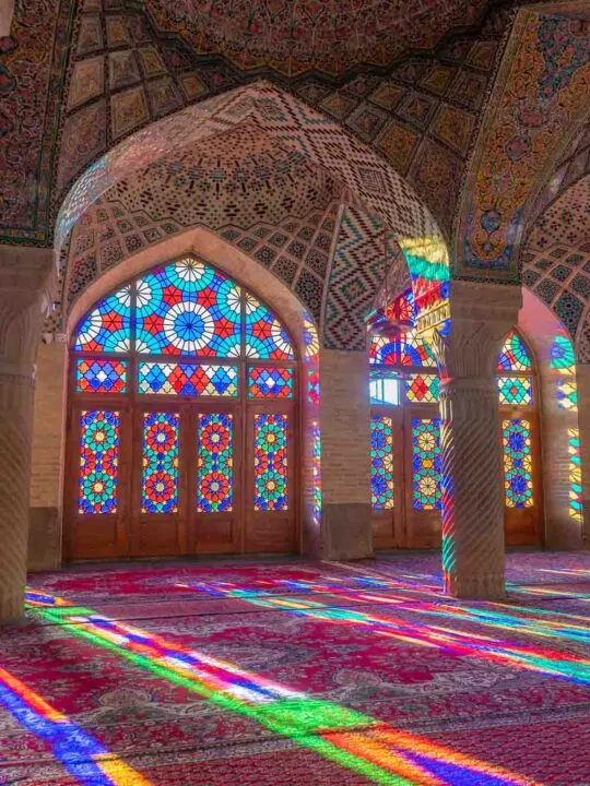 The amazing Nasir al-Molk Mosque – The Pink Mosque iran