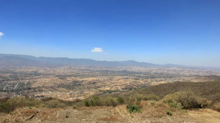 Monte Alban's panorama